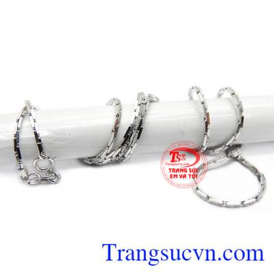 Dây chuyền thích hợp làm quà tặng trong những dịp đặc biệt.