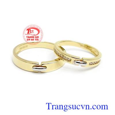 Nhẫn cưới Korea tình yêu son sắc là biểu tượng cho sự ràng buộc, gắn kết giữa hai con người xa lạ trở nên bền chặt, không điểm dừng và luôn bất diệt