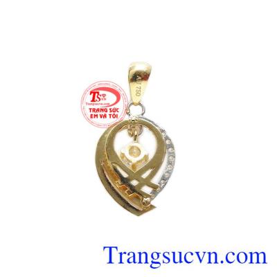 Mặt dây nữ duyên dáng 18k được chế tác tinh tế, sang trọng mang đến cho phái đẹp một sản phẩm hoàn hảo.