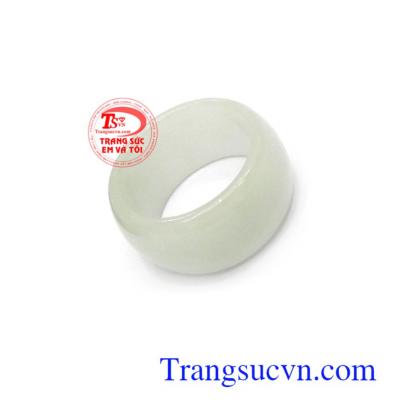 Nhẫn ngọc cẩm thạch thiên nhiên cao cấp
