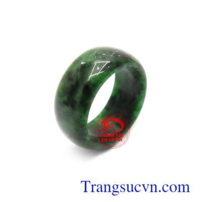 Nhẫn đá quý ngọc màu sắc đẹp, chất lượng cao, đeo hợp thời trang và phong thủy