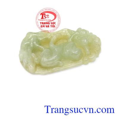 Sản phẩm ngọc cẩm thạch đẹp dùng để làm mặt dây đeo cổ