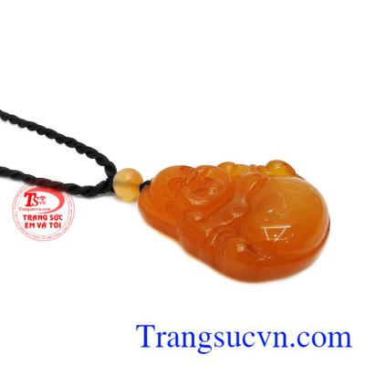 Sản phẩm có thể kết hợp cùng dây dù để làm vòng cổ hoặc bọc vàng, bạc để đảm bảo độ bền đẹp. 