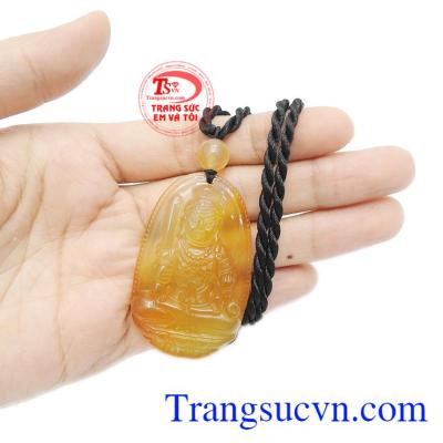 Mặt dây có thể bọc vàng hoặc bạc để đảm bảo độ bền đẹp.