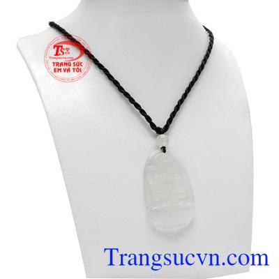 Mặt phật mã não tuổi ngọ đẹp được chế tác từ ngọc mã não thiên nhiên.