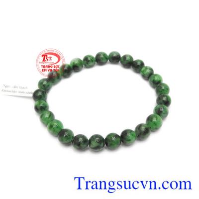 Chuỗi tay cẩm thạch 7 ly bình an được kết hợp từ các hạt cẩm thạch tròn màu lục đốm lục sẫm.
