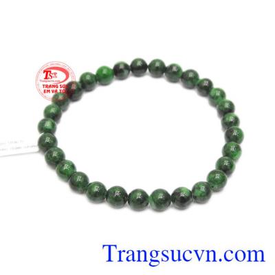 Chuỗi tay cẩm thạch 6 ly tài lộc được rất nhiều khách hàng yêu thích và lựa chọn.