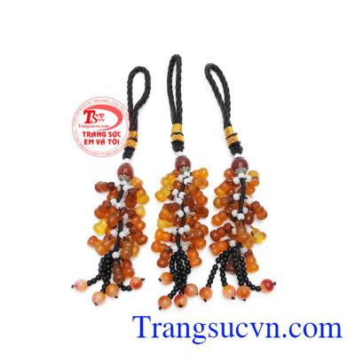 Hồ lô là biểu tượng của sức khỏe và trường thọ nên các sản phẩm chế tác hình hồ lô luôn được khách hàng yêu thích và chọn lựa. 