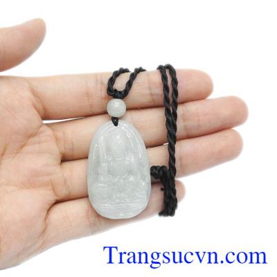 Nhờ vào nguồn năng lượng của mặt dây sẽ giúp người đeo luôn minh mẫn, thành công và may mắn trong cuộc sồng. 