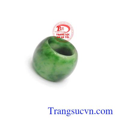 Lu thống được biết đến với nhiều công dụng đặc biệt, giúp người sử dụng tăng cường nguồn cảm xúc, điều chỉnh huyết áp động mạch cân bằng, mang đến sức khỏe dẻo dai, bền bỉ