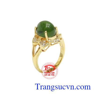 Nhẫn nữ nephrite quý phái