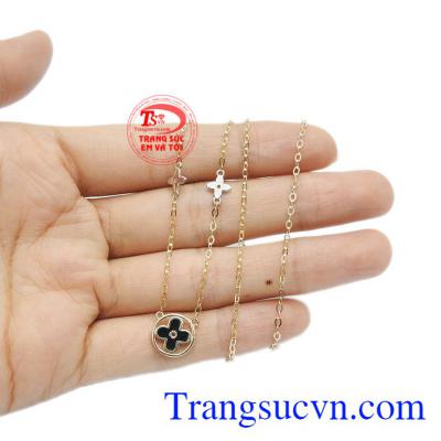 Dây chuyền đẹp, thích hợp với nhiều trang phục