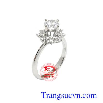 Nhẫn nữ vàng trắng đính đá sang trọng, tinh xảo và quý phái cho phái đẹp