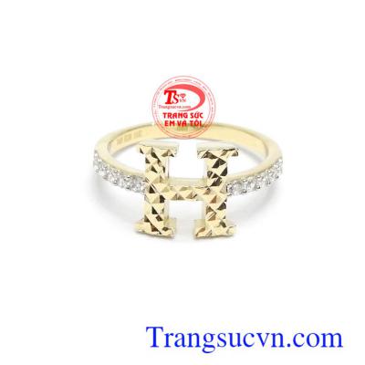 Nhẫn nữ nhập khẩu là món quà tặng ý nghĩa cho người bạn yêu thương