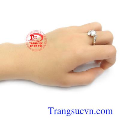 Nhẫn nữ 10k nhập khẩu là dòng sản phẩm rất được phía đẹp ưa chuộng
