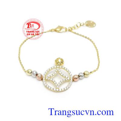 Lắc tay nữ 10k độc đáo chế tác đẹp, chất lượng cao, phù hợp phong cách dịu dàng, sang trọng và quý phái