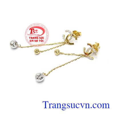Hoa tai chanel dịu dàng phù hợp làm quà tặng sinh nhât, các dịp kỷ niệm