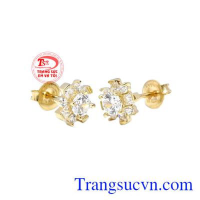 Sản phẩm thiết kế nhỏ, tiện lợi thích hợp với nhiều kiểu trang phục và phụ kiện. 