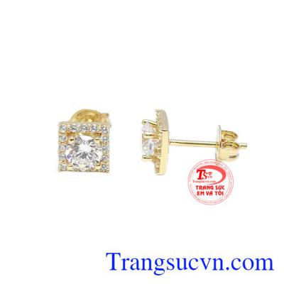 Hoa tai sang trọng Hàn Quốc được thiết kế tinh tế, kết hợp giữa vàng tây 10k và đá Cz tạo điểm nhấn cho sản phẩm.