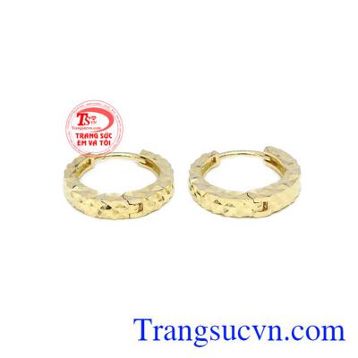 Hoa tai đẹp Hàn Quốc được thiết kế với kiểu dáng khá đơn giản nhưng không hề nhàm chán. 