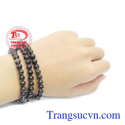 Chuỗi tay thạch anh tóc phù hợp với mọi lứa tuổi, hợp thời trang và trang phục