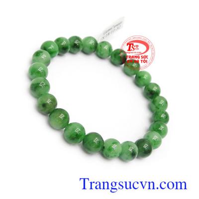 Chuỗi tay phỉ thúy 8 ly an nhiên từ xưa đến nay đã rất được mọi người ưa chuộng với ý nghĩa sẽ mang lại may mắn, xua đuổi tà ma, mang đến cuộc sống yên bình và hạnh phúc cho người đeo