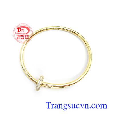 Vòng tay vàng tây chế tác độc đáo, thời trang