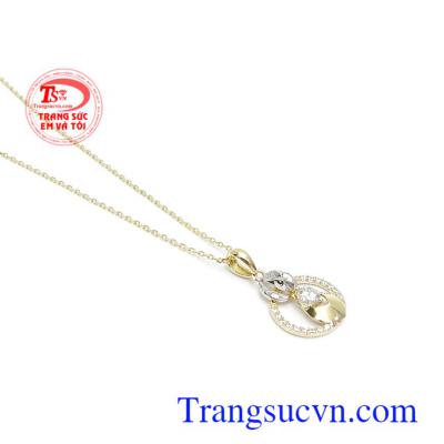 Mặt dây chuyền phù hợp nhiều loại dây chuyền khác nhau