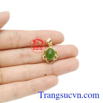 Sản phẩm bảo hành uy tín, giao hàng toàn quốc. Mặt dây nepherite quý phái