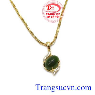 Ngọc bích nephrite là loại ngọc quý thường được vua quan, tầng lớp quý tộc ưa chuộng