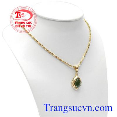 Nephrite là mang lại nhiều may mắn, sức khỏe cho người. Bộ dây nephrite hoàng gia