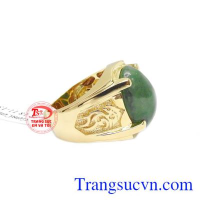 Với sự kết hợp từ vàng màu 14k và ngọc cẩm thạch thiên nhiên tạo nên một sản phẩm hợp phong thủy.