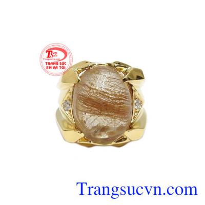 Nhẫn thạch anh tóc phái mạnh thiết kế mạnh mẽ, đẳng cấp cho phái mạnh tự tin và thể hiện.