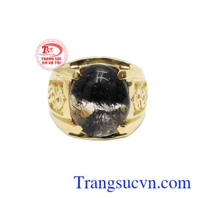 Nhẫn vàng 14k thạch anh tóc đen được chế tác từ vàng màu và thạch anh tóc đen thiên nhiên.