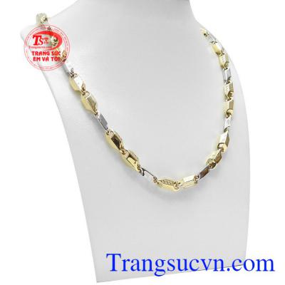 Dây chuyền nam 10k độc đáo được kết hợp từ vàng màu và vàng trắng tạo nên sự mới lạ cho chiếc dây chuyền.