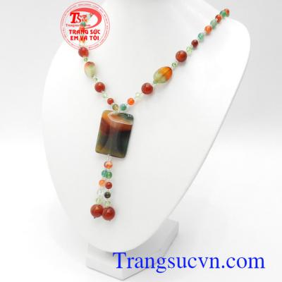 Chuỗi cổ mã não phong cách