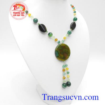 Chuỗi cổ mã não dịu dàng với đá mã não là viên đá nhiều quyền năng nhất giúp hộ thể bảo vệ chống lại tà khí, âm khí và ma quỷ