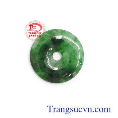 Đồng Xu ngọc Jadeit giúp xua đuổi tà khí, giúp tinh thần minh mẫn, đem lại sự bình an và may mắn