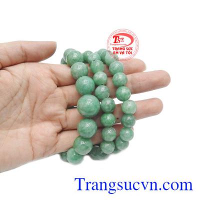 Ngọc cẩm thạch thiên nhiên dùng được cho nhiều mệnh, hợp phong thủy.