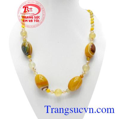 Chuỗi cố mã não thanh lịch là sản phẩm đá mã não thiên nhiên với các đường vân đẹp, lạ