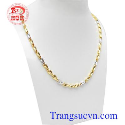 Dây chuyền nam vàng tây cá tính phù hợp phong cách phái mạnh, tôn lại sự mạnh mẽ, cá tính và thời trang, là dòng sản phẩm được rất nhiều người ưa chuộng