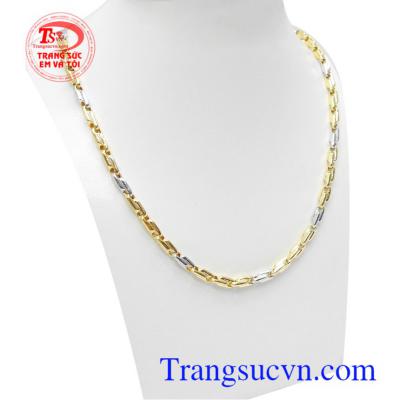 Dây chuyền vàng 10k sang trọng phù hợp nhiều phong cách thời trang và mặt dây chuyền khác nhau, mang lại phong cách thời trang độc đáo, cá tính và riêng biệt