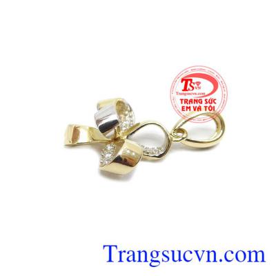 Mặt Dây Chuyền Vàng