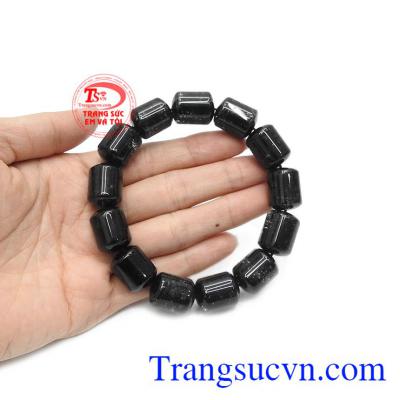 Sản phẩm thích hợp cho người mệnh mộc và thủy.