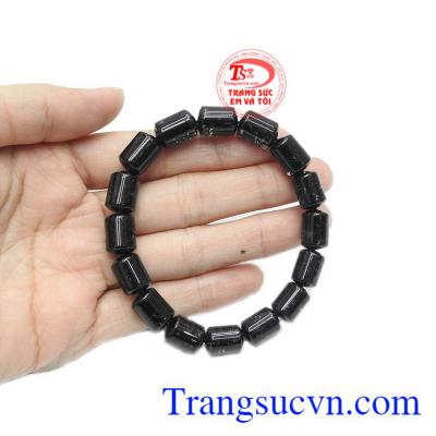 Ngoài tác dụng trong phong thủy, sản phẩm còn hỗ trợ điều trị một số bệnh về xương khớp, cải thiện giấc ngủ.