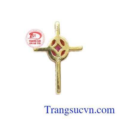 Mặt dây thánh giá sapphire hồng được chế tác từ vàng tây 14k và sapphire hồng thiên nhiên.