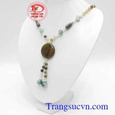 Đá mã não còn có thể làm giảm tính bảo thủ, áp lực, hóa giải những sự cãi vã, mâu thuẫn đem lại sự bình yên và may mắn cho chủ nhân