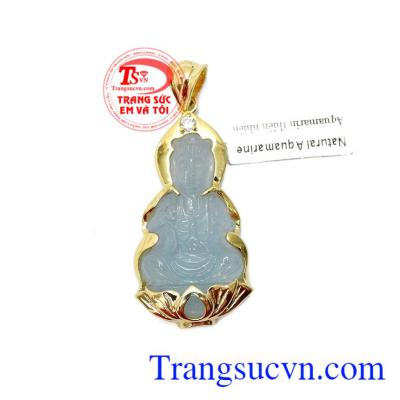 Mặt dây chuyền phật bà đá aquamarin là sản phẩm đá aquamarin thiên nhiên, có giấy kiểm định đá quý