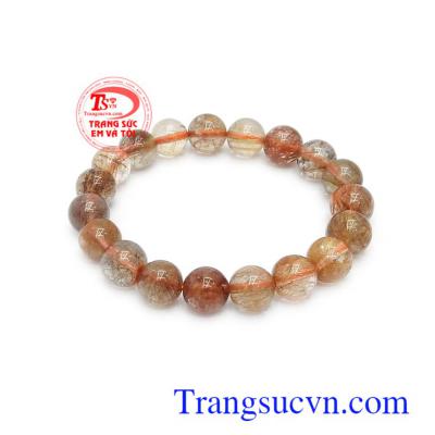 Chuỗi thạch anh tóc bình an 10 ly trong phong thủy có tác dụng mang lại bình an, may mắn và tài lộc cho người đeo