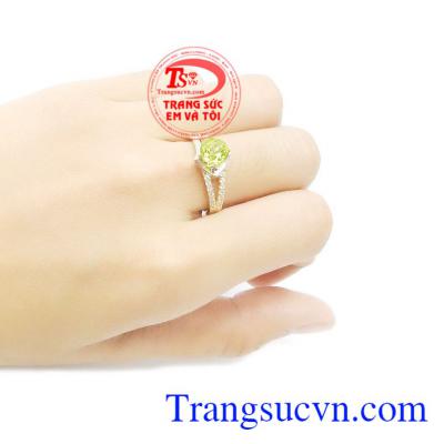Nhẫn Nữ vàng gắn đá tự nhiên, chất lượng vàng đảm đeo bền đẹp sáng bóng, tinh tế và sang trọng dành cho phái đẹp